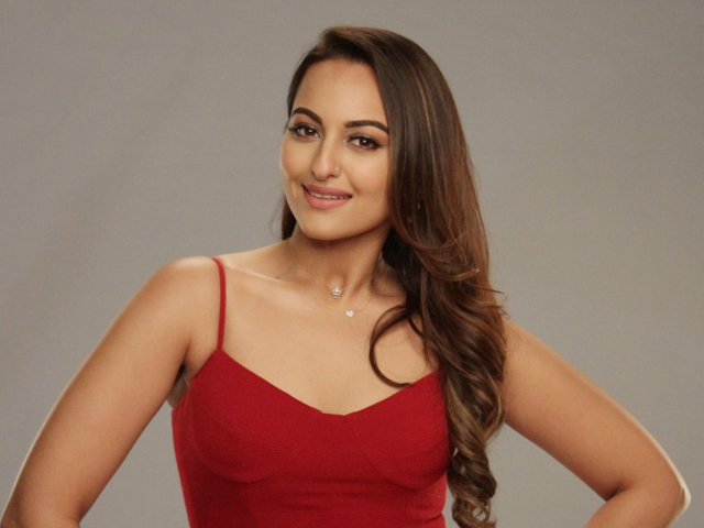Sonakshi Sinha New Photo Gallery